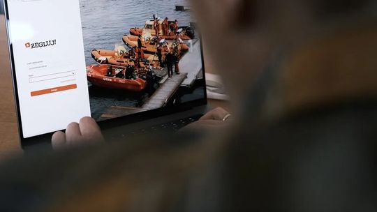Aplikacja dla żeglarzy, która łączy naukę z troską o region