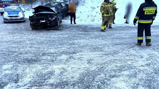 Biały i mroźny weekend na drogach. Na szczęście bez ofiar