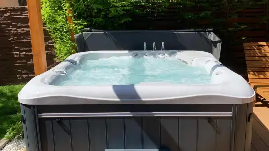 Jacuzzi ogrodowe i wanny SPA w ofercie CenterSpa