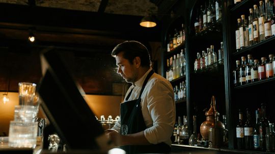 Jak dobrać średnicę kolumny aparatury do bimbru do skali domowej produkcji alkoholu?