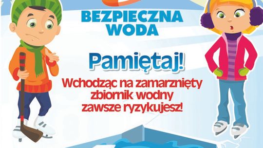 Policjanci ostrzegają przed wchodzeniem na niebezpieczny lód