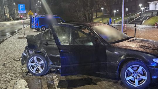 Policjanci wyjaśniają okoliczności tragicznego zdarzenia drogowego na ul. Kościuszki w Olsztynie
