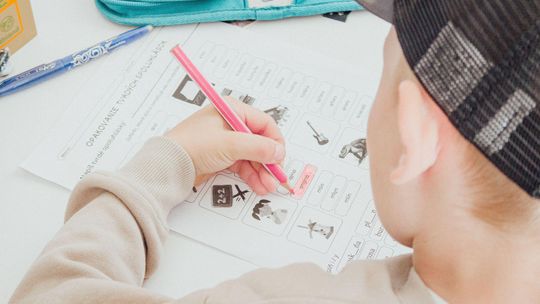 Przed pierwszym dzwonkiem - pomoce dydaktyczne dla szkoły, przedszkola i domu