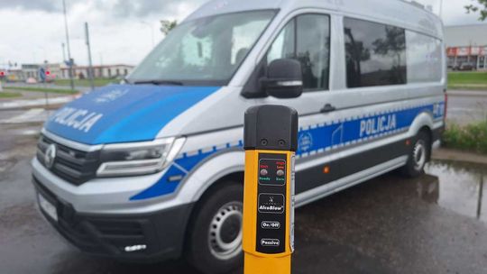 Przyjechał do stałego punktu kontroli autokarów. Był po alkoholu i z przekroczonym czasem pracy na koncie
