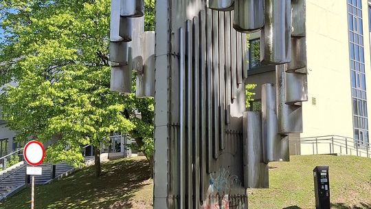Spokojnie, „Kantata” znika tylko na chwilę. Będzie remont rzeźby