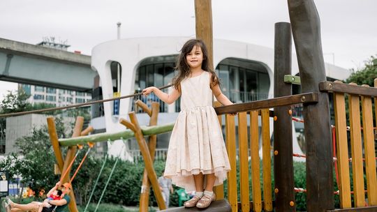 Sukienka na lato dla dziewczynki ? jakie materiały wybrać?