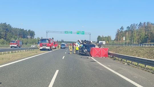 Tragiczny w skutkach wypadek drogowy. Nie żyją 3 osoby