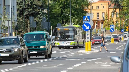 W wydziale komunikacji tylko kartą 