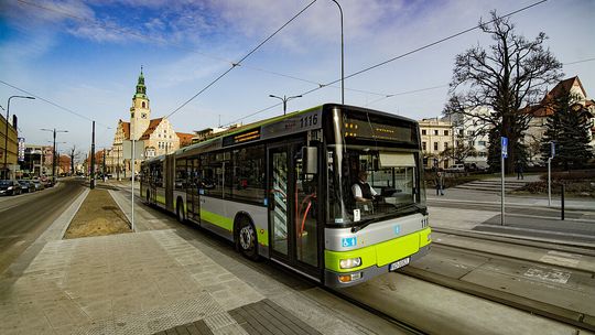 Wszystkich Świętych 2025. Zmiany w organizacji ruchu w Olsztynie od 1 do 3 listopada Wszystkich Świętych 2025. Zmiany w organizacji ruchu w Olsztynie od 1 do 3 listopada