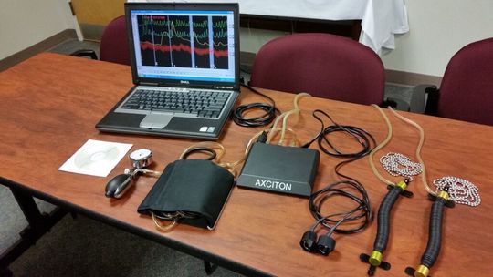 Wykrywacz klamstw Wariograf (Polygraph)