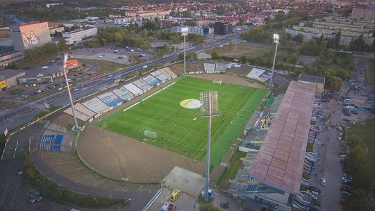 Znana jest oferta na przebudowę stadionu