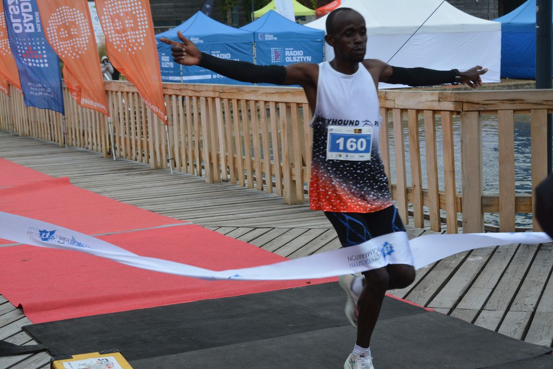 Kenijczyk i Ukrainka najszybsi w półmaratonie