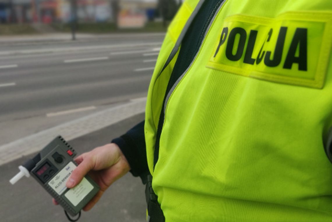 Kierowca motoroweru wpadł podczas działań "alkohol i narkotyki"