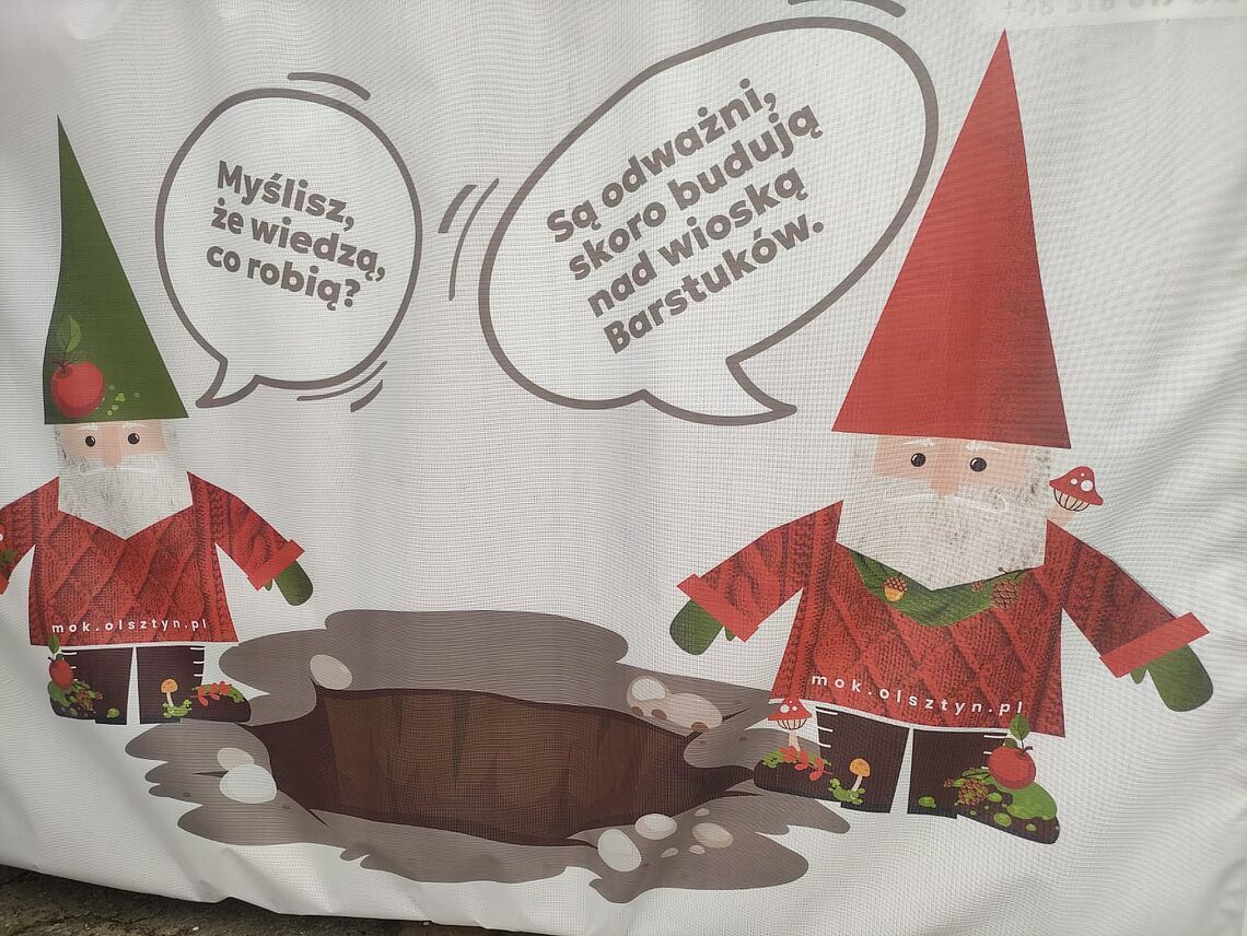 Płot, który informuje o kulturze. Nowe panele przy Wysokiej Bramie Płot, który informuje o kulturze. Nowe panele przy Wysokiej Bramie