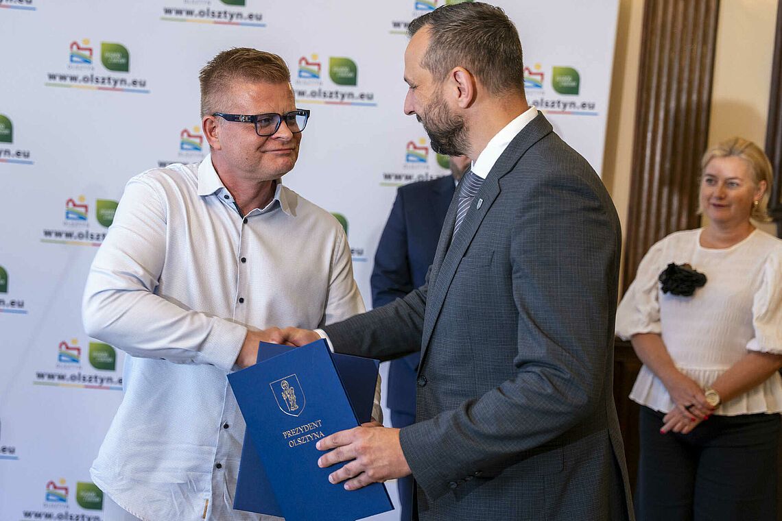 Podpisana umowa na termomodernizację jednej z największych szkół w Olsztynie