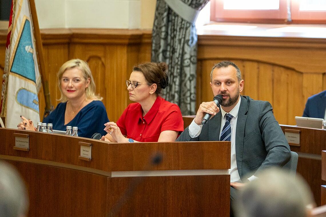 Prezydent Robert Szewczyk z wotum zaufania i absolutorium