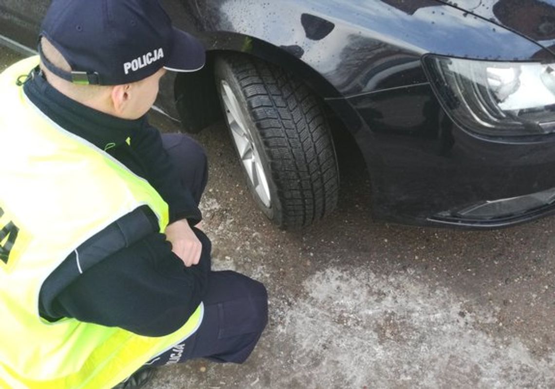 Przygotuj się do zimy - wymień opony na zimowe, aby być bezpiecznym na drodze.