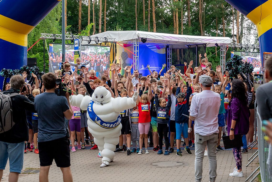 Wspomagają poprzez ruch